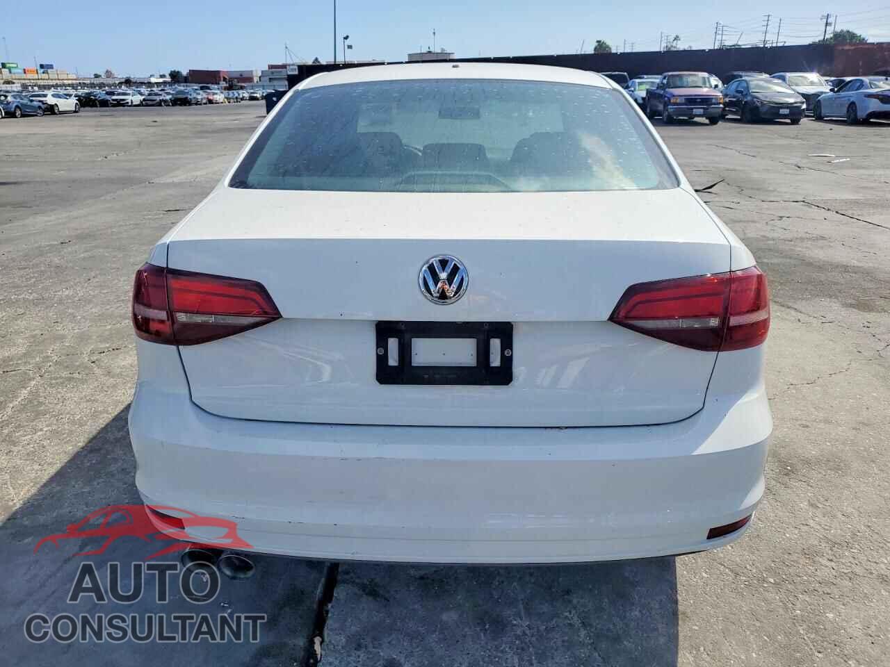 VOLKSWAGEN JETTA 2017 - 3VW2B7AJ7HM218722