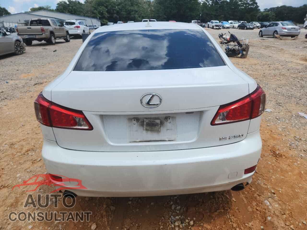 LEXUS IS 2012 - JTHBF5C20C5176845