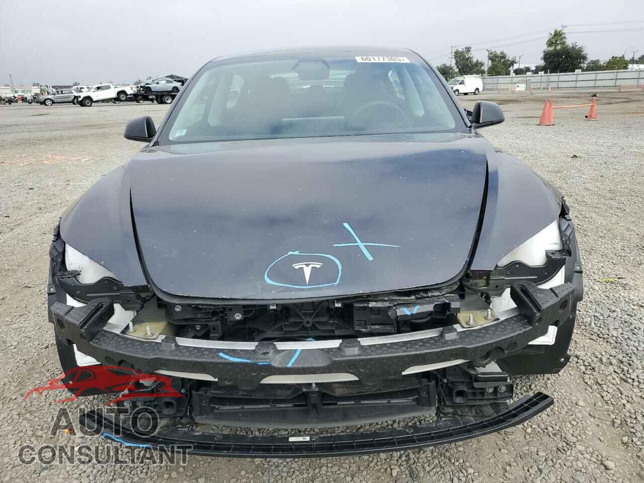TESLA MODEL 3 2024 - 5YJ3E1EAXRF744869