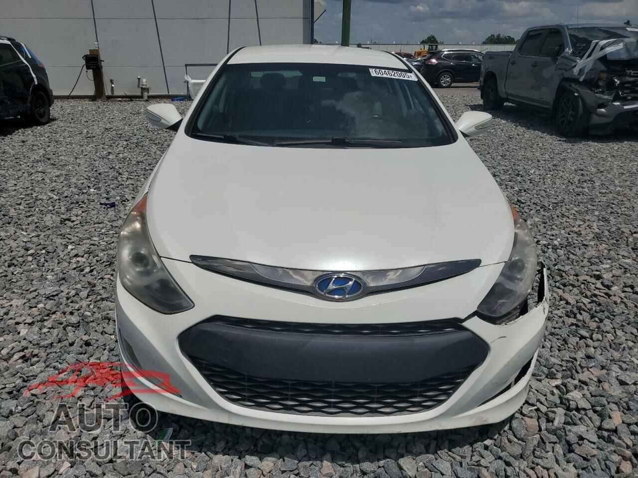 HYUNDAI SONATA 2013 - KMHEC4A46DA089087