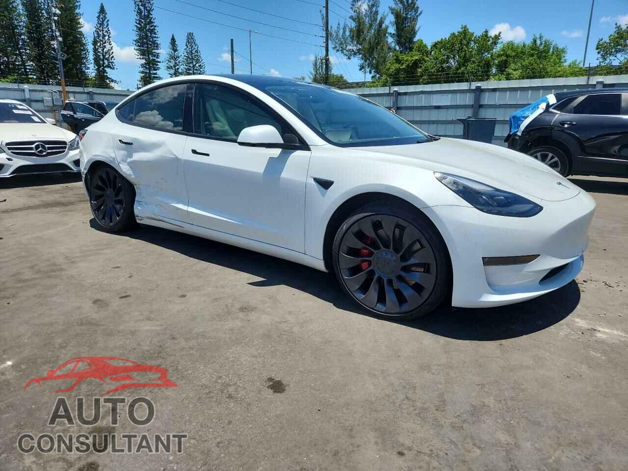 TESLA MODEL 3 2023 - 5YJ3E1EC4PF697529