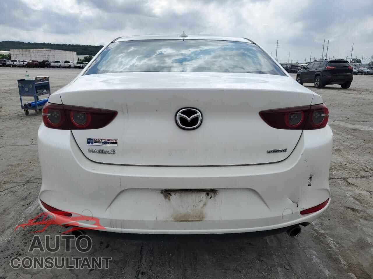 MAZDA 3 2019 - 3MZBPAEM0KM103745