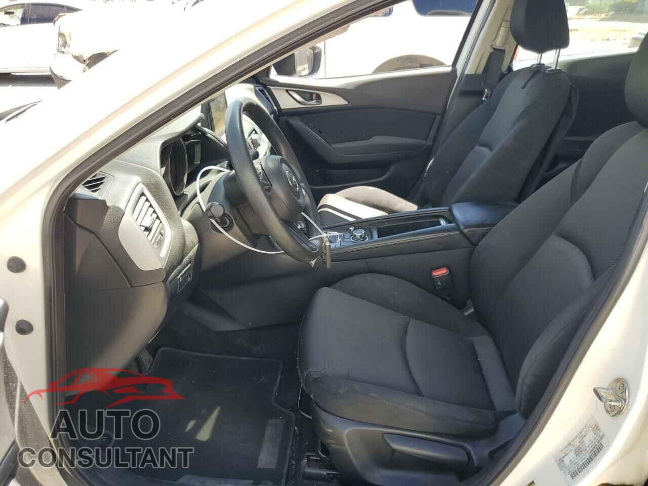 MAZDA 3 2017 - 3MZBN1U74HM108411