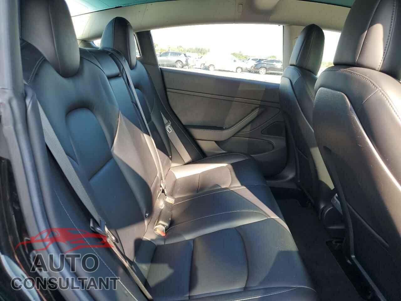 TESLA MODEL 3 2018 - 5YJ3E1EA3JF039514