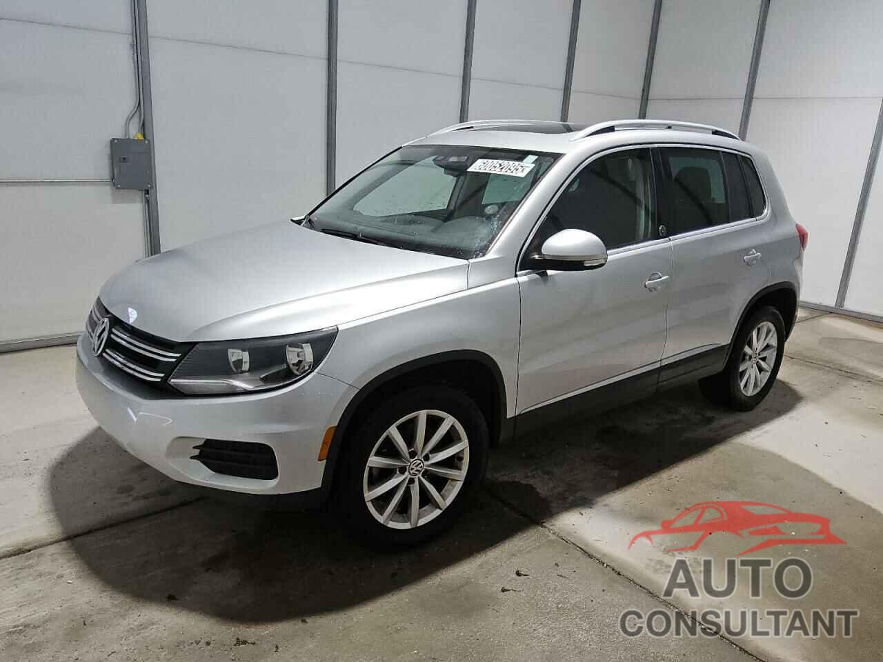 VOLKSWAGEN TIGUAN 2017 - WVGRV7AXXHW502712