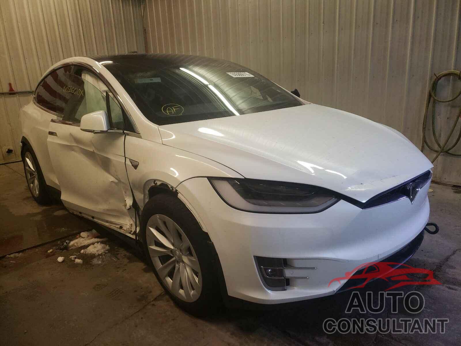 TESLA MODEL X 2020 - 5YJXCAE21LF243456