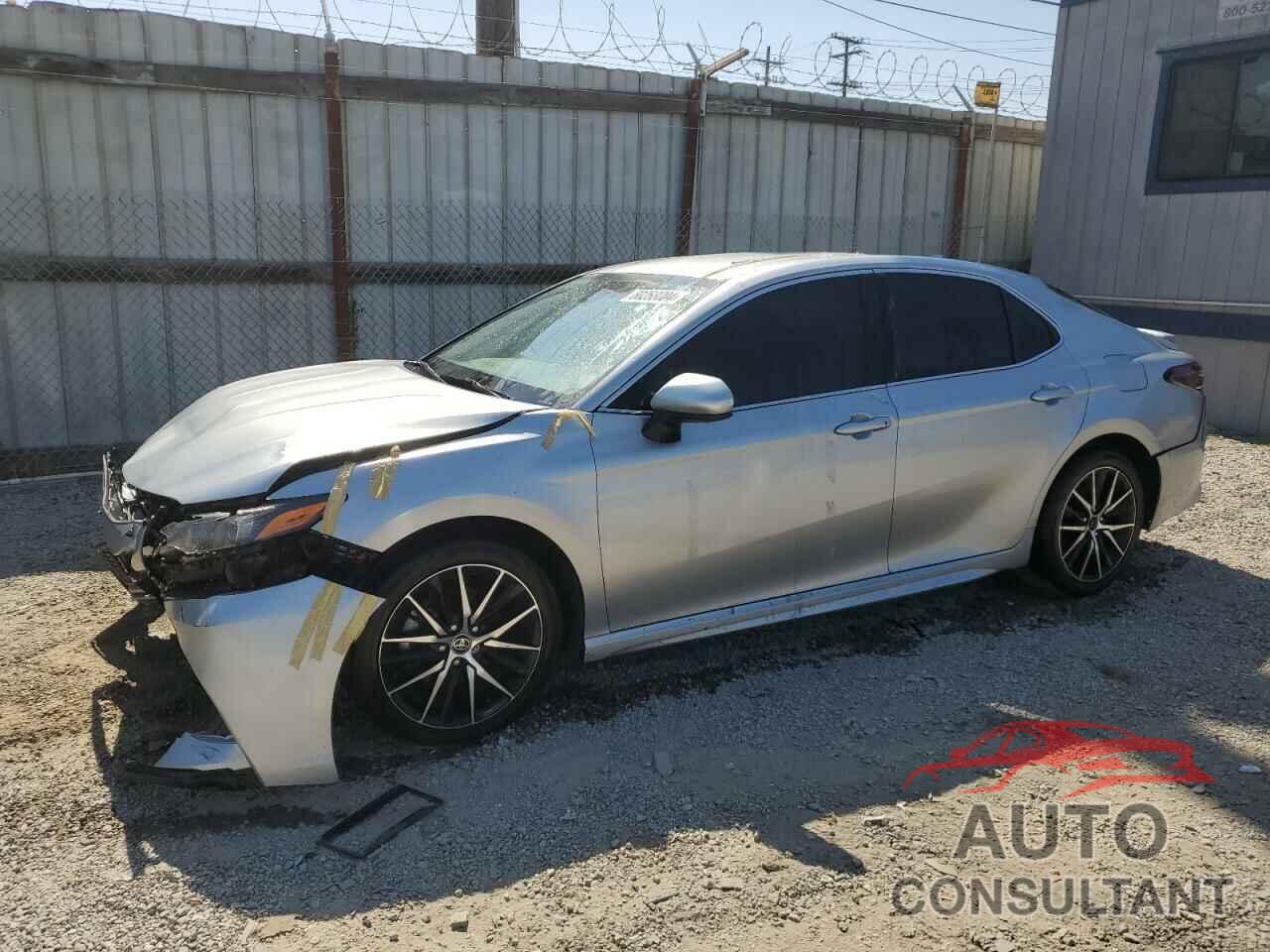 TOYOTA CAMRY 2021 - 4T1G11AKXMU550687