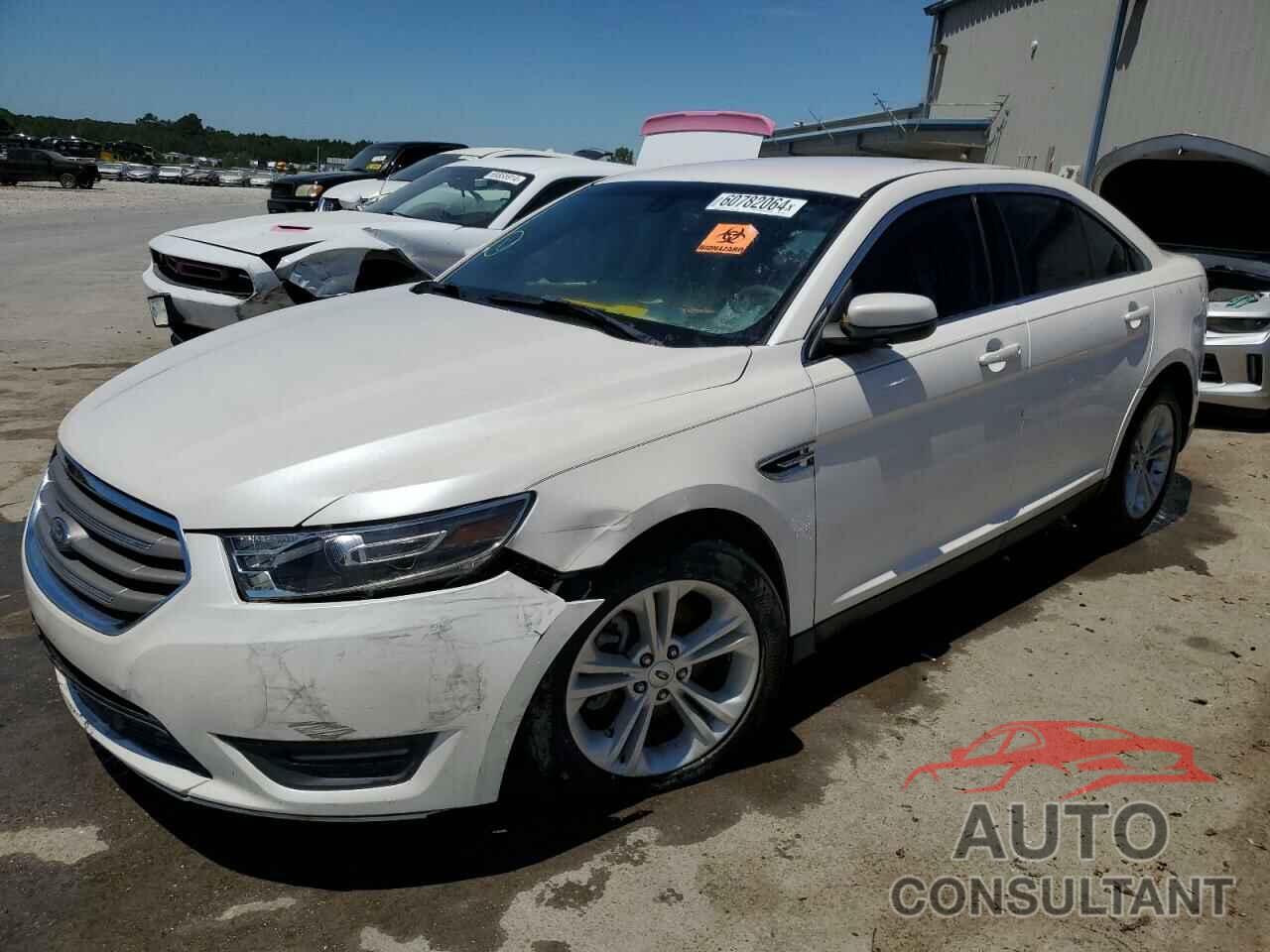 FORD TAURUS 2018 - 1FAHP2E88JG102900