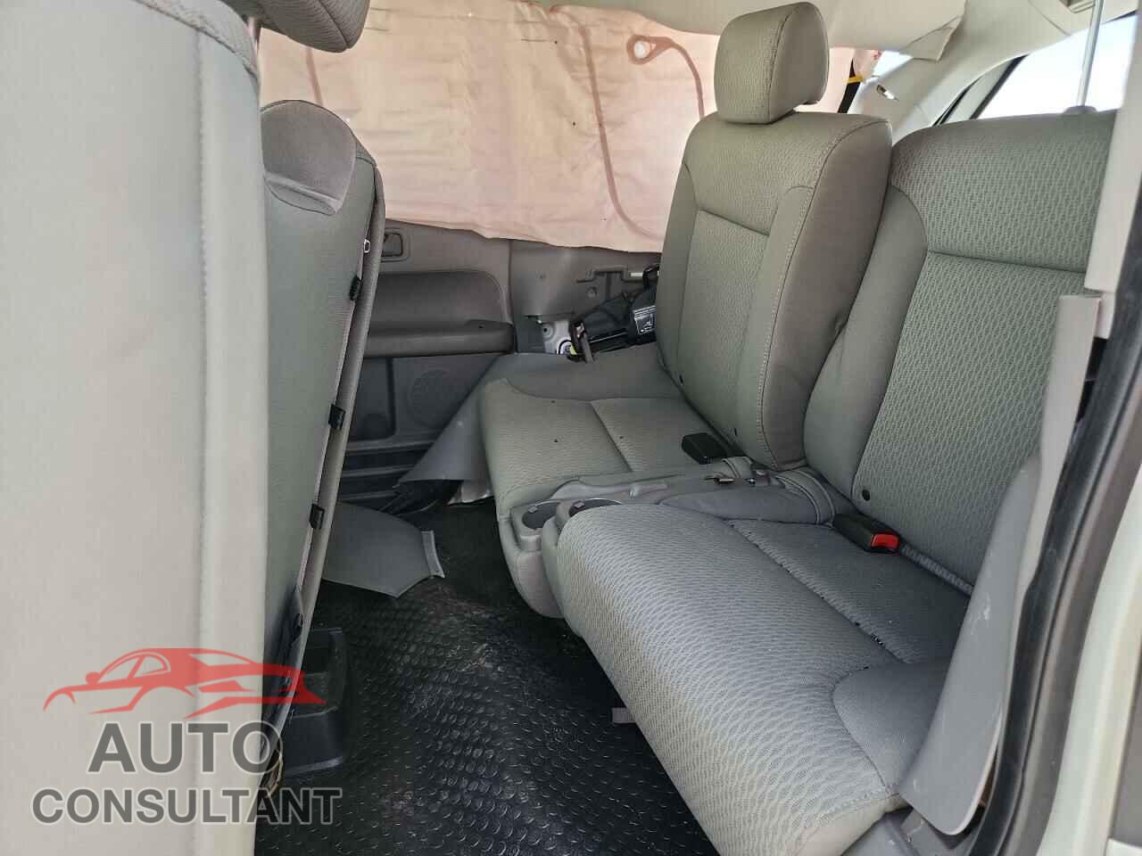 HONDA ELEMENT 2011 - 5J6YH2H75BL000144