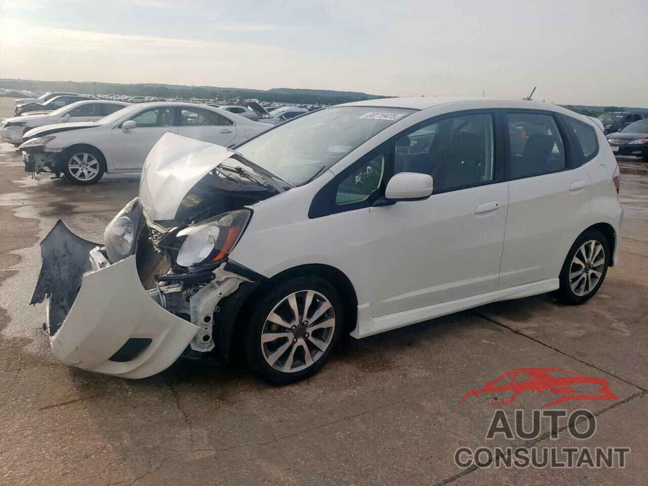 HONDA FIT 2013 - JHMGE8H54DC024688