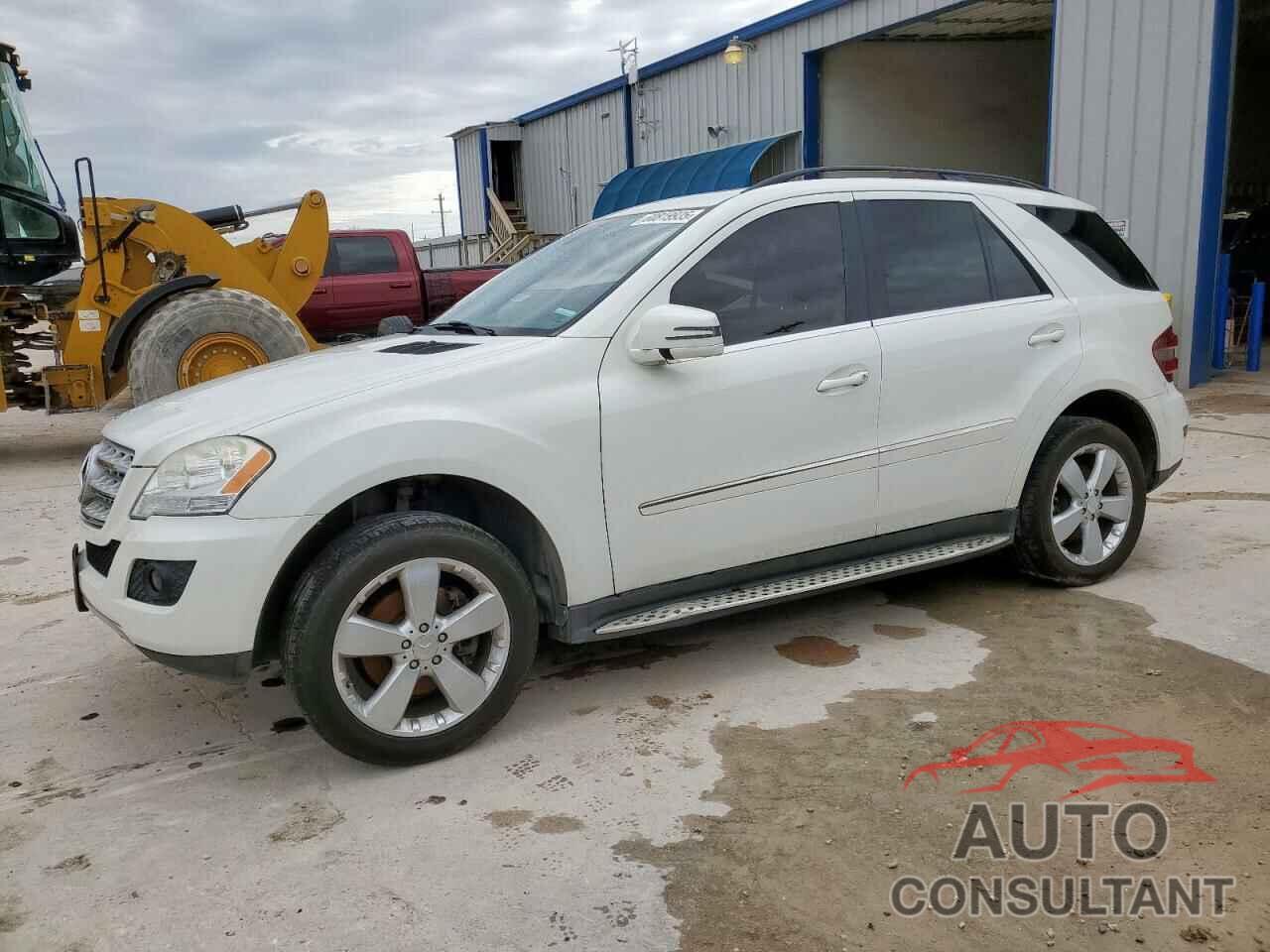 MERCEDES-BENZ M-CLASS 2011 - 4JGBB8GB3BA683961