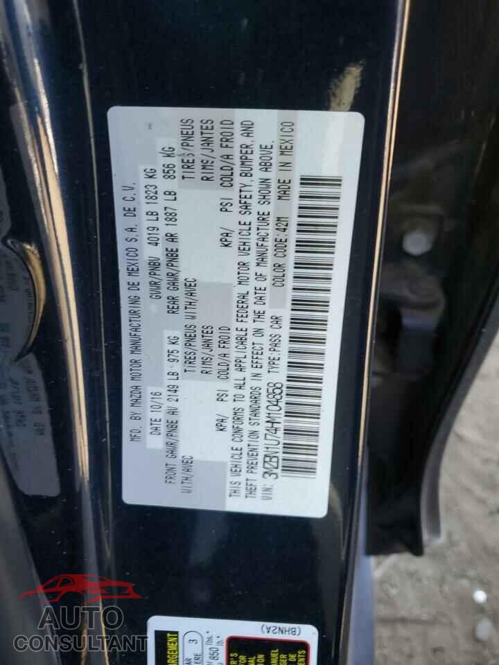 MAZDA 3 2017 - 3MZBN1U74HM104858