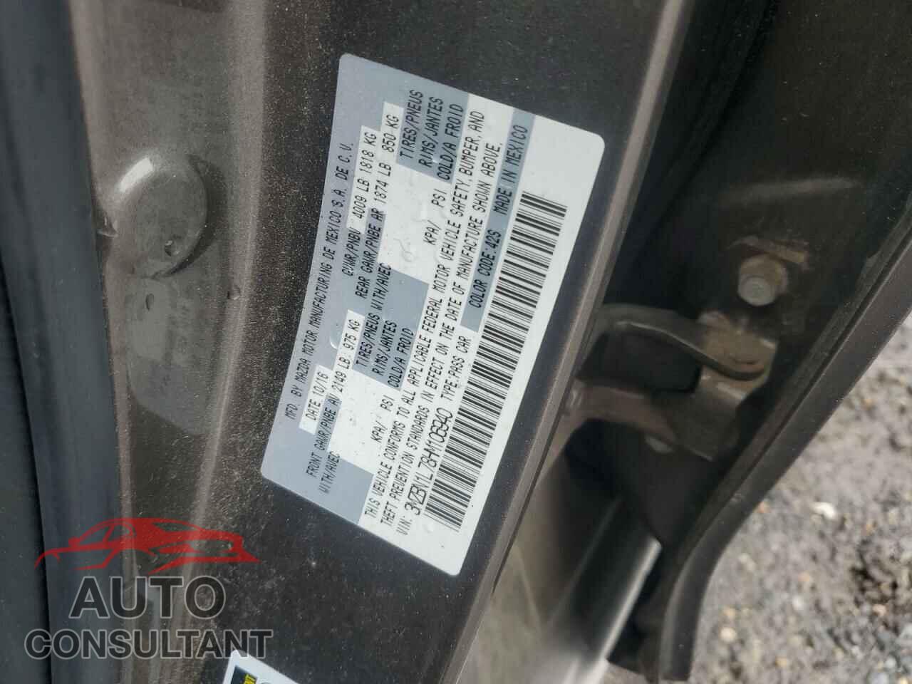 MAZDA 3 2017 - 3MZBN1L78HM106940