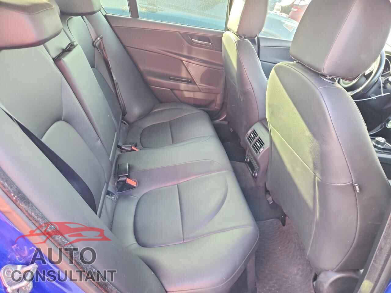 JAGUAR XE 2017 - SAJAJ4BV3HA974208