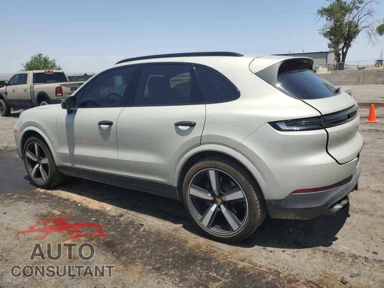 PORSCHE CAYENNE 2024 - WP1AA2AYXRDA06913