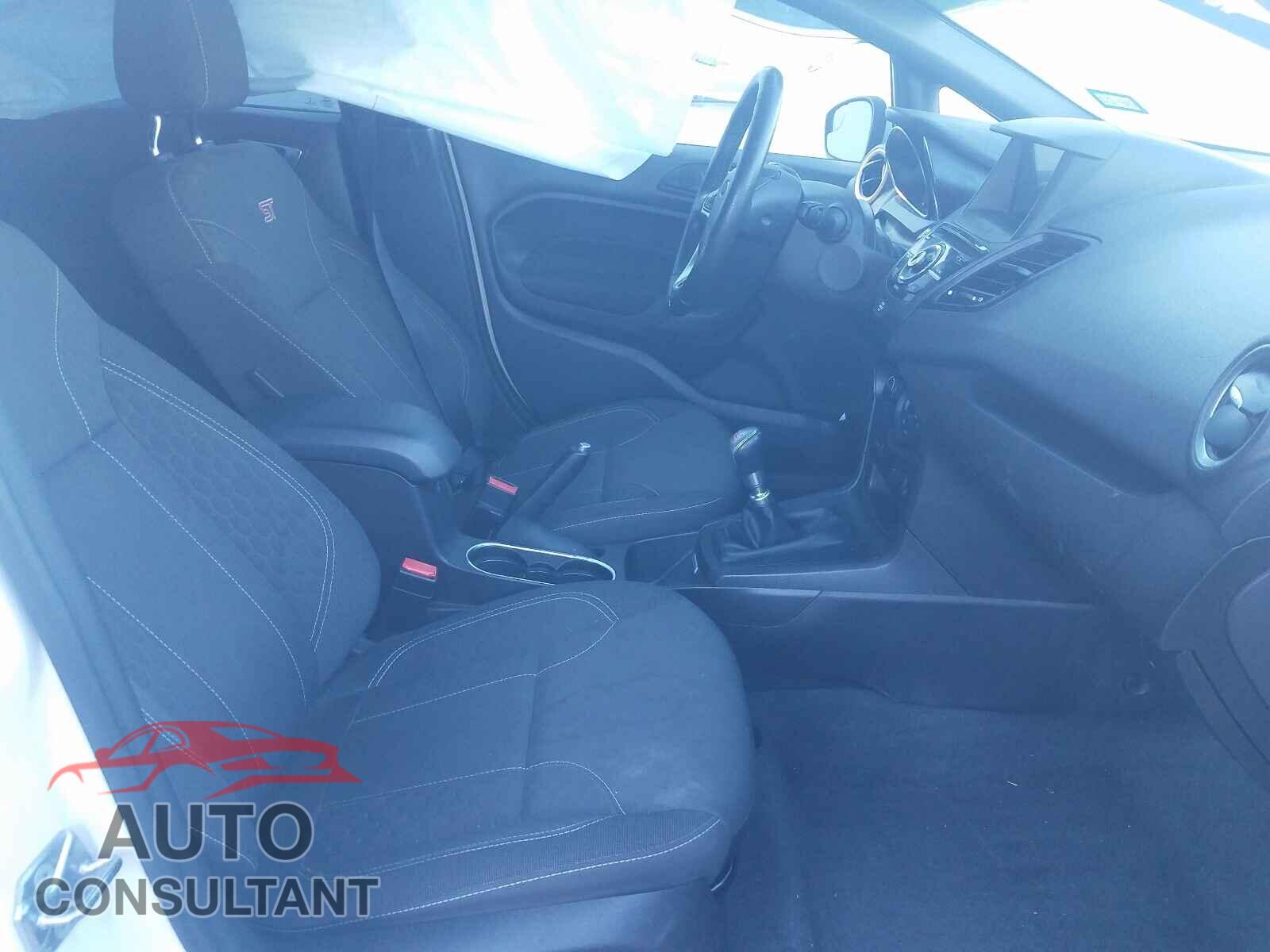 FORD FIESTA 2017 - 3FADP4GX7HM117211