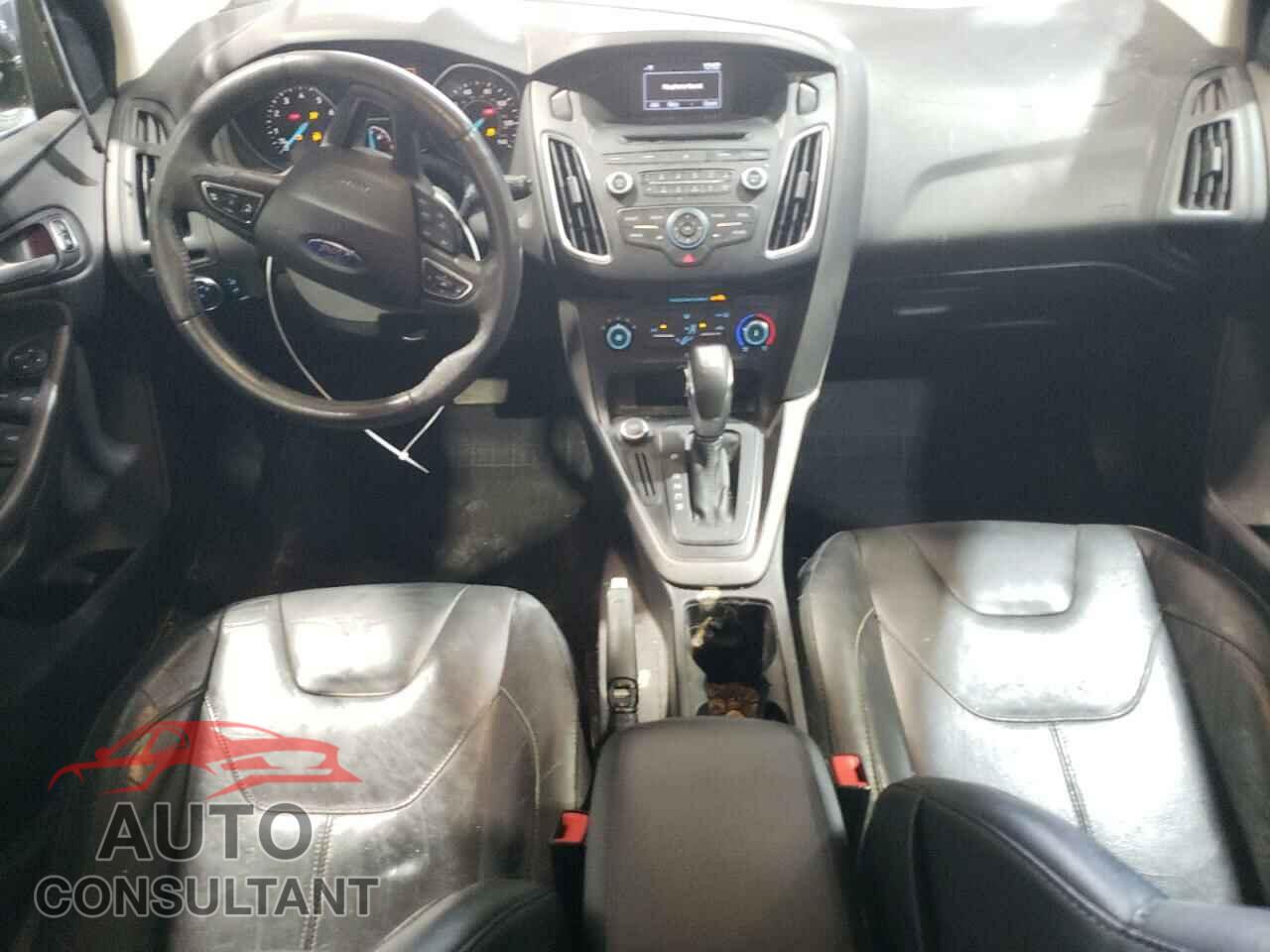 FORD FOCUS 2016 - 1FADP3K24GL332924