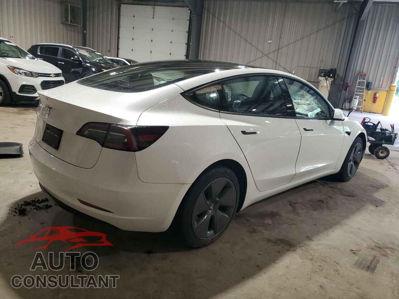 TESLA MODEL 3 2023 - 5YJ3E1EA6PF588701