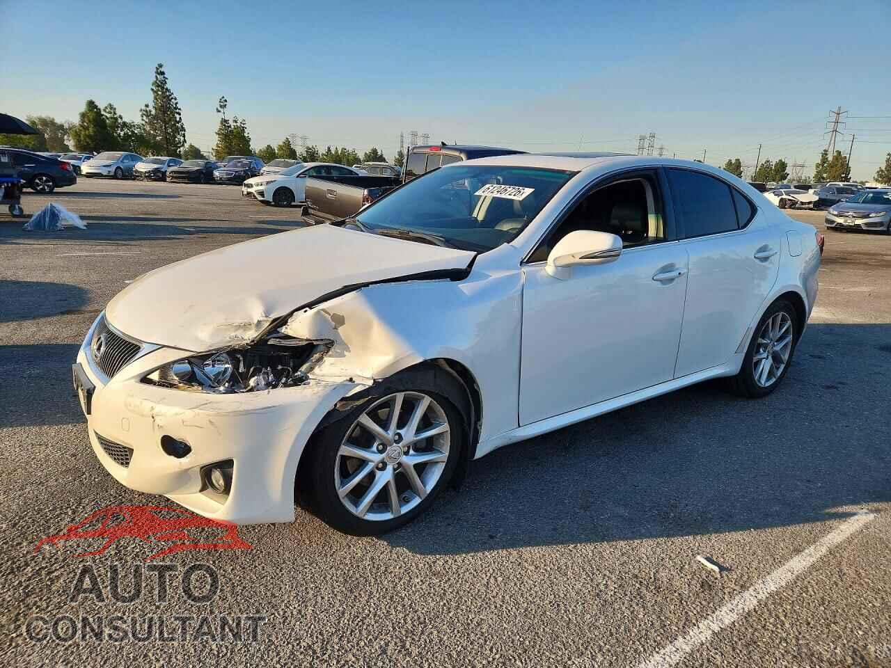 LEXUS IS 2013 - JTHBF5C28D5193183