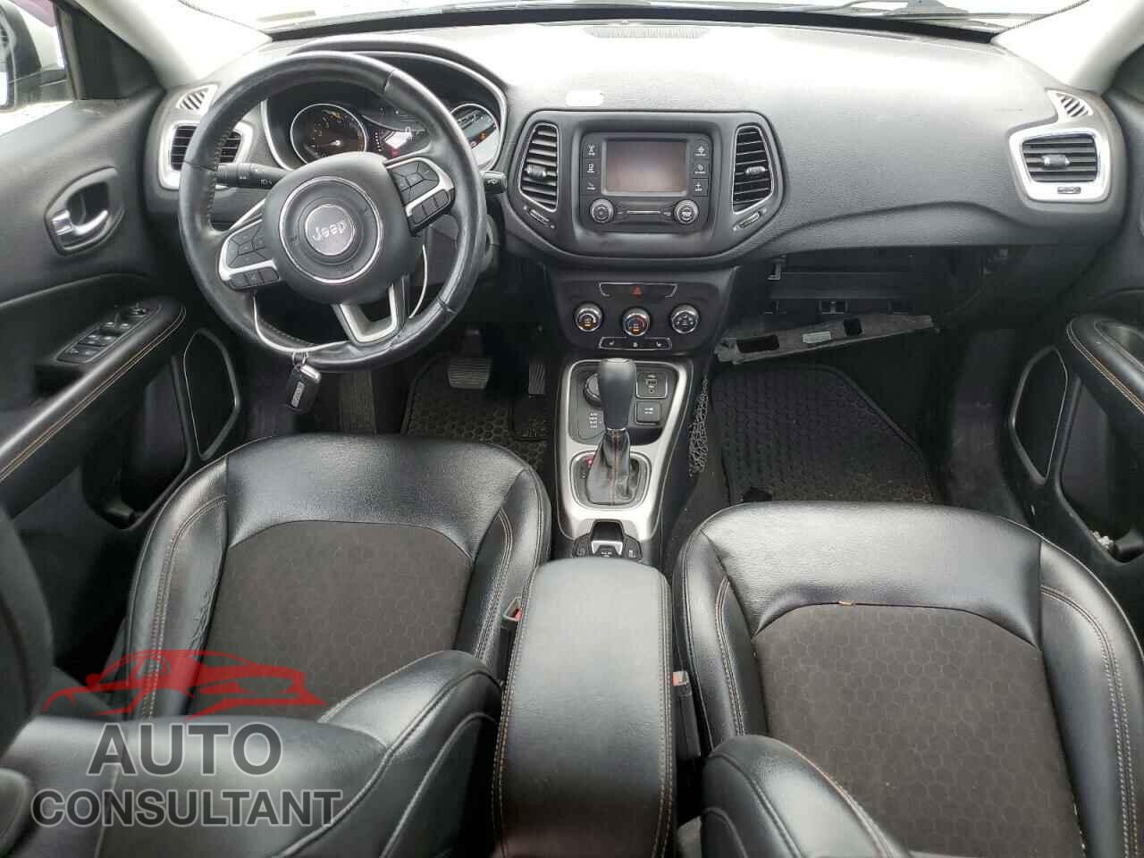 JEEP COMPASS 2018 - 3C4NJDBBXJT315899