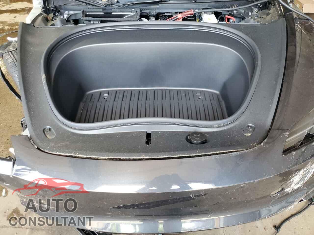 TESLA MODEL 3 2025 - 5YJ3E1EA4SF935533