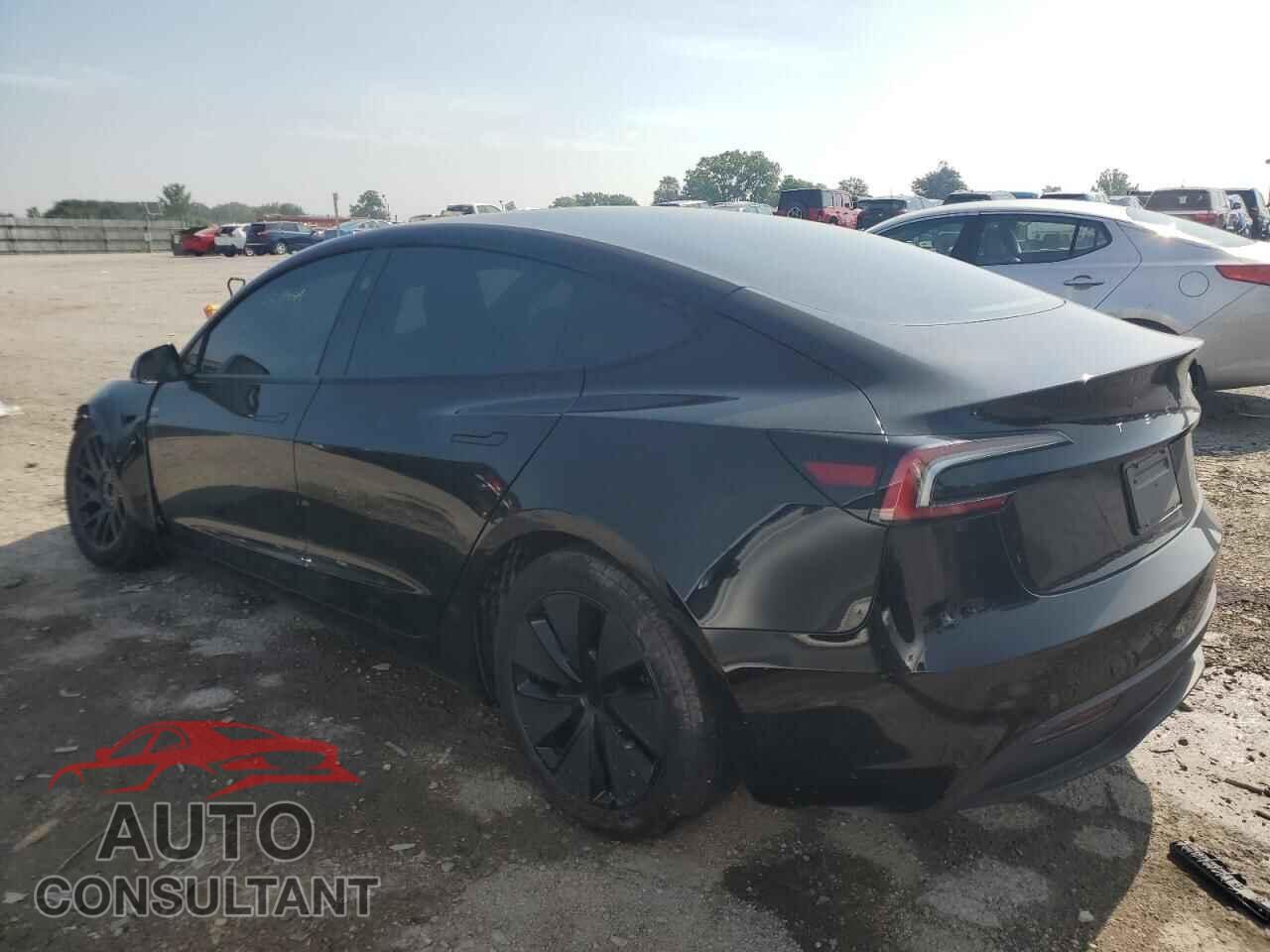 TESLA MODEL 3 2024 - 5YJ3E1EA7RF725065