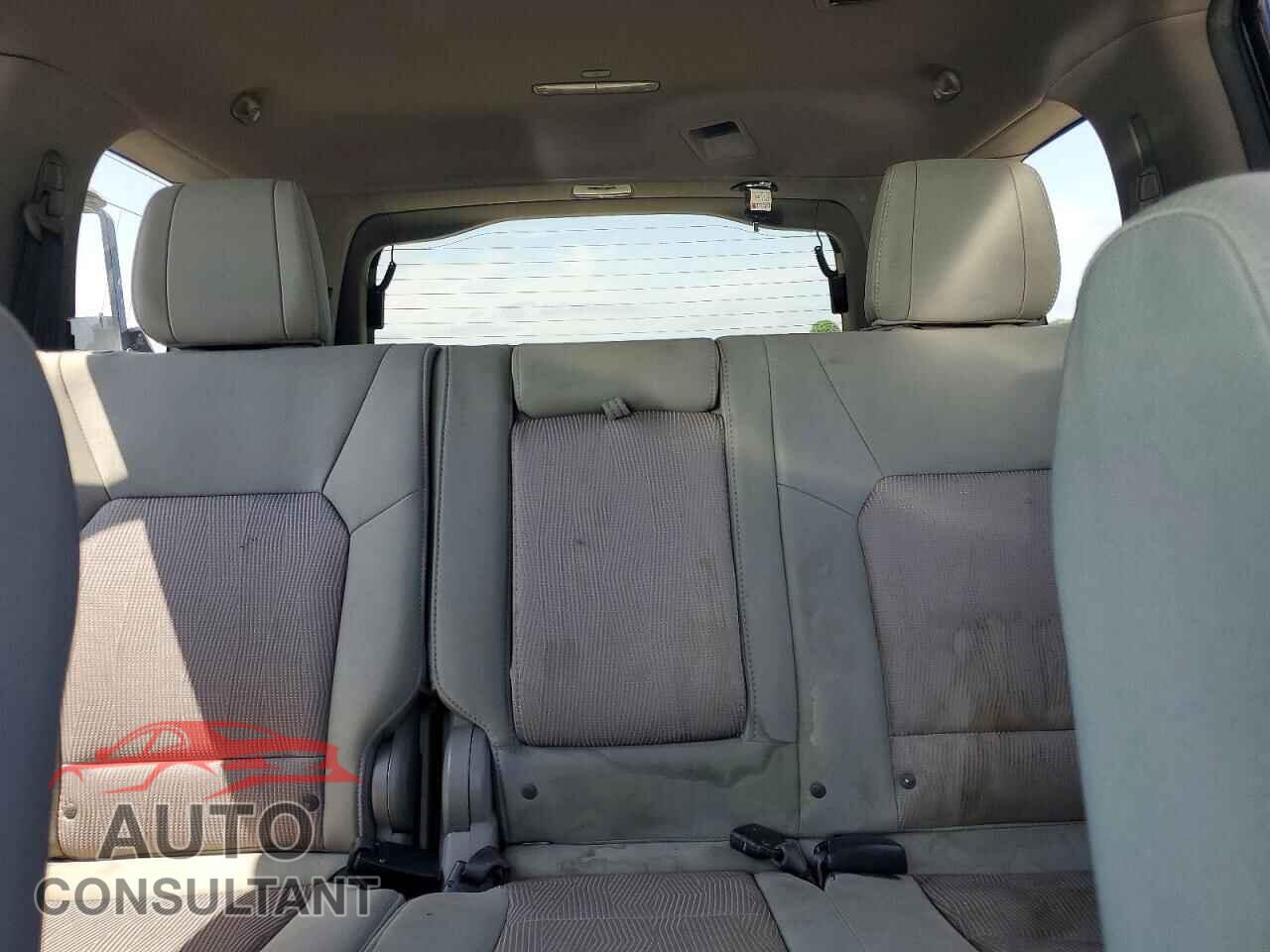 HONDA PILOT 2013 - 5FNYF3H46DB013305