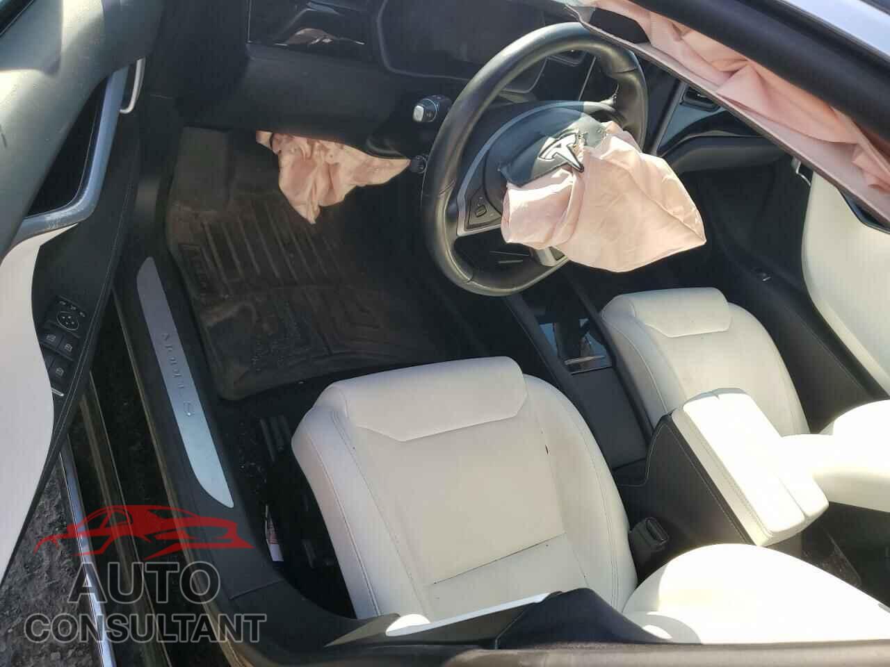 TESLA MODEL S 2018 - 5YJSA1E21JF284845