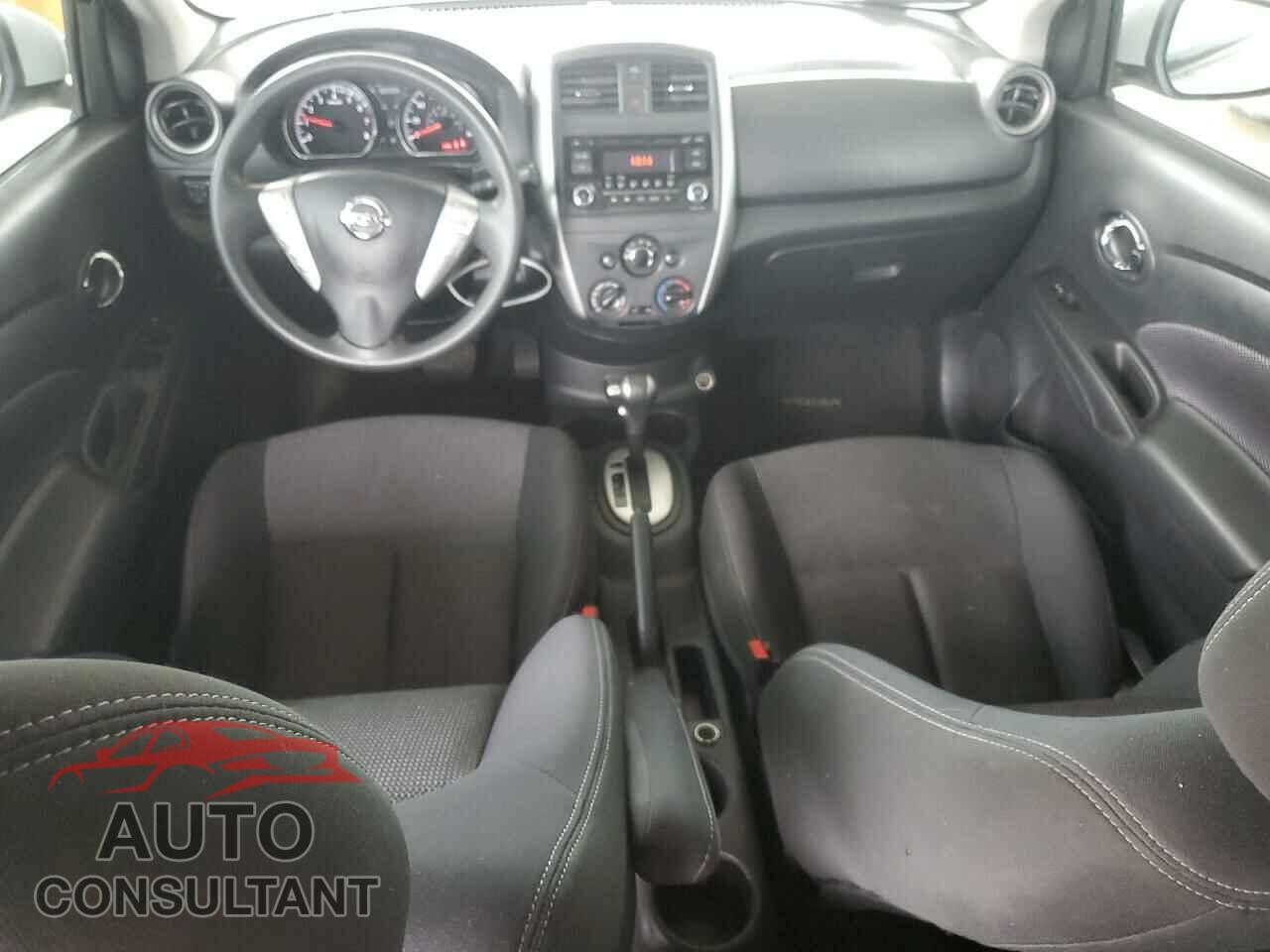 NISSAN VERSA 2017 - 3N1CN7AP3HL806547