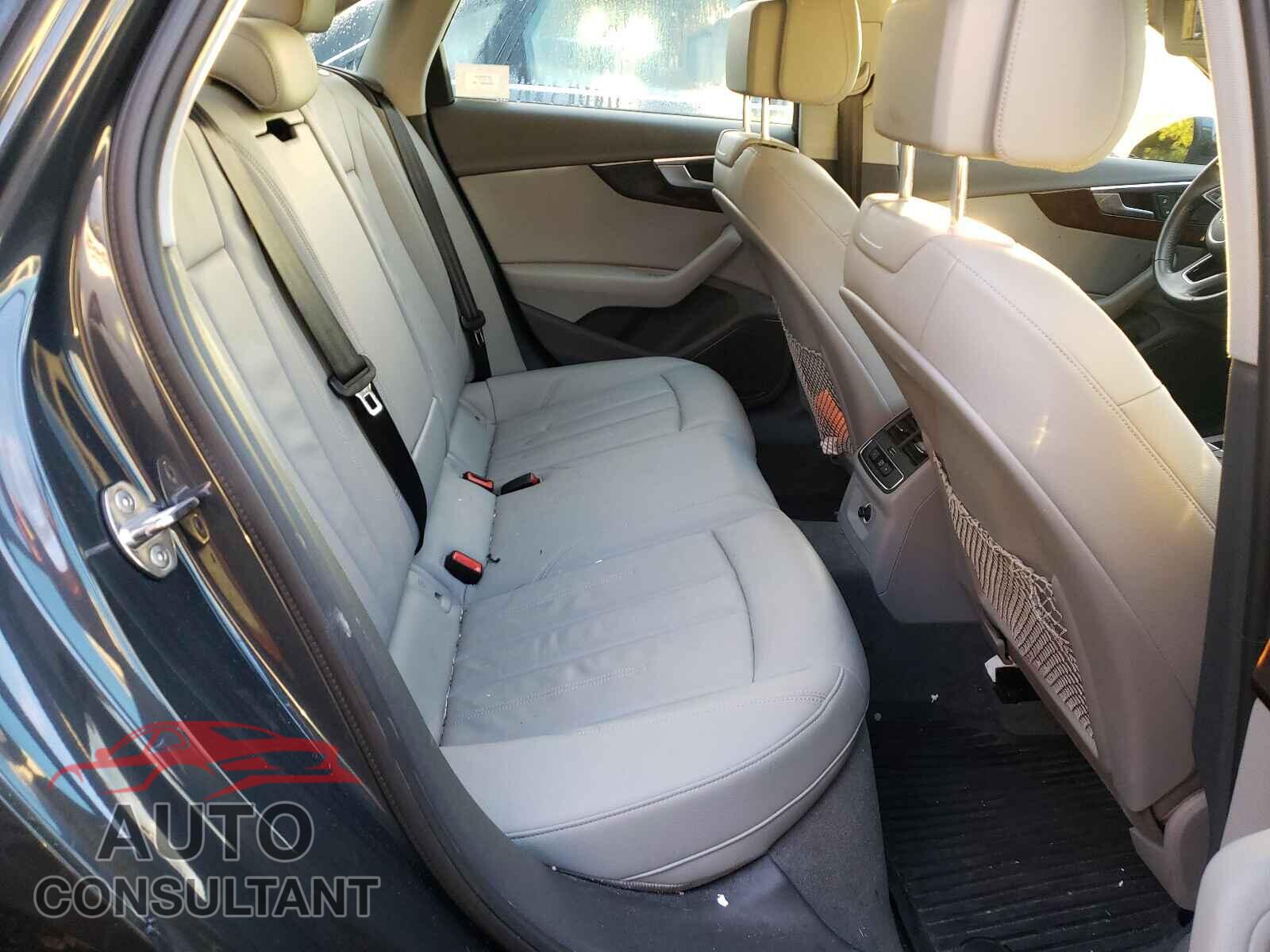 AUDI A4 2019 - WAUDNAF40KN002661