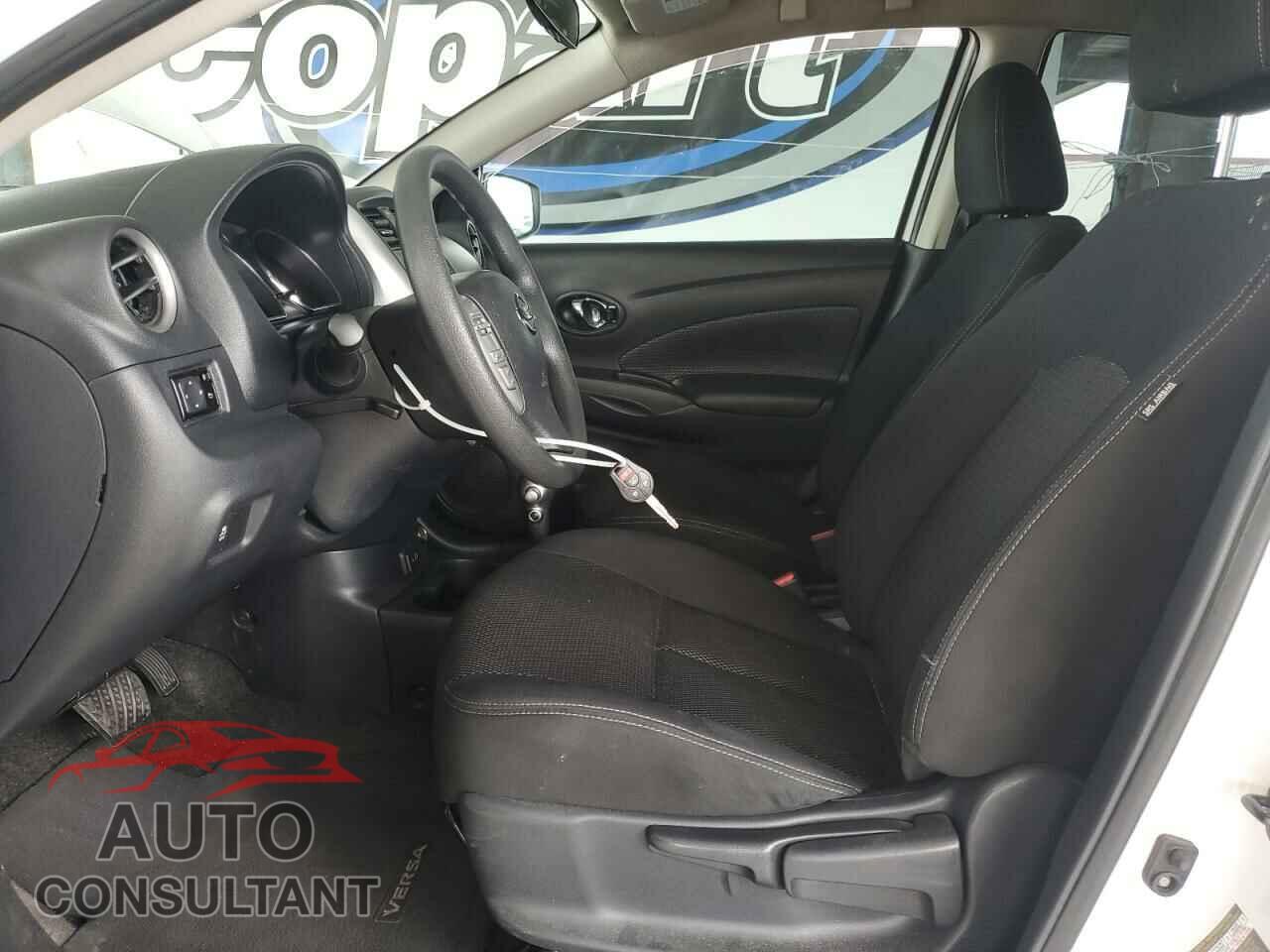 NISSAN VERSA 2017 - 3N1CN7AP3HL806547