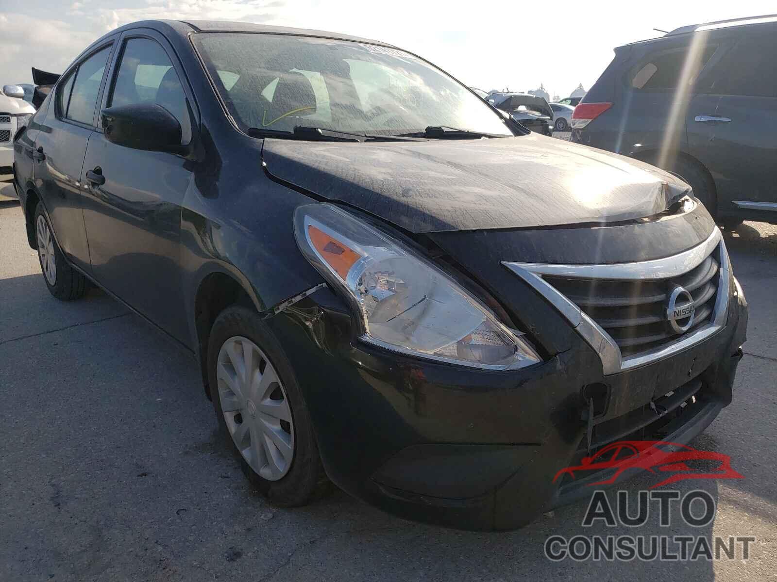 NISSAN VERSA 2018 - 3N1CN7AP1JL819819
