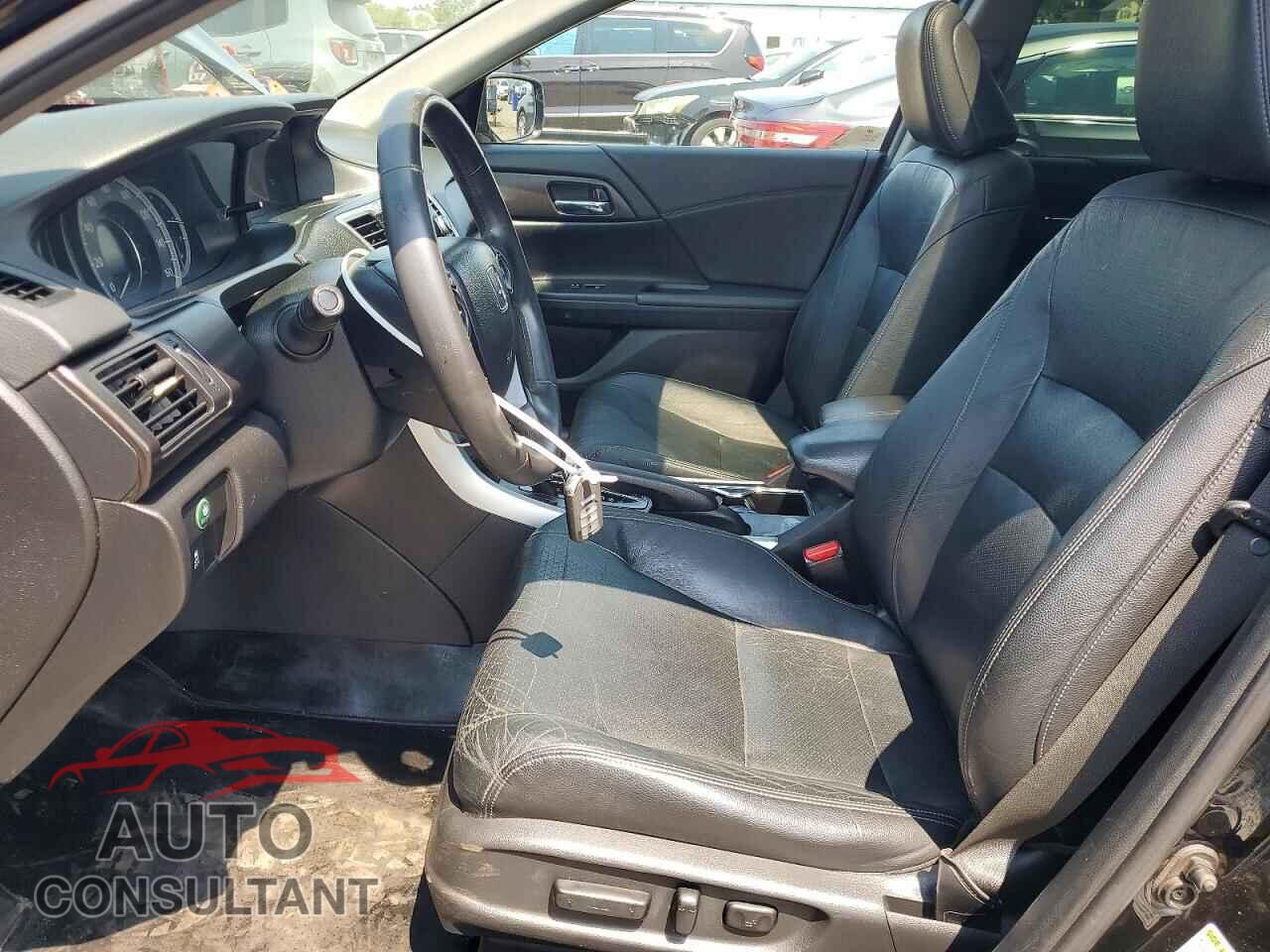 HONDA ACCORD 2015 - 1HGCR2F83FA187492