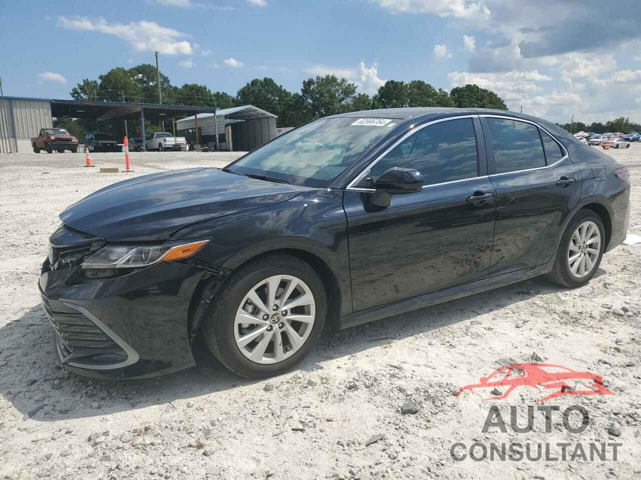 TOYOTA CAMRY 2022 - 4T1C11AK1NU076015