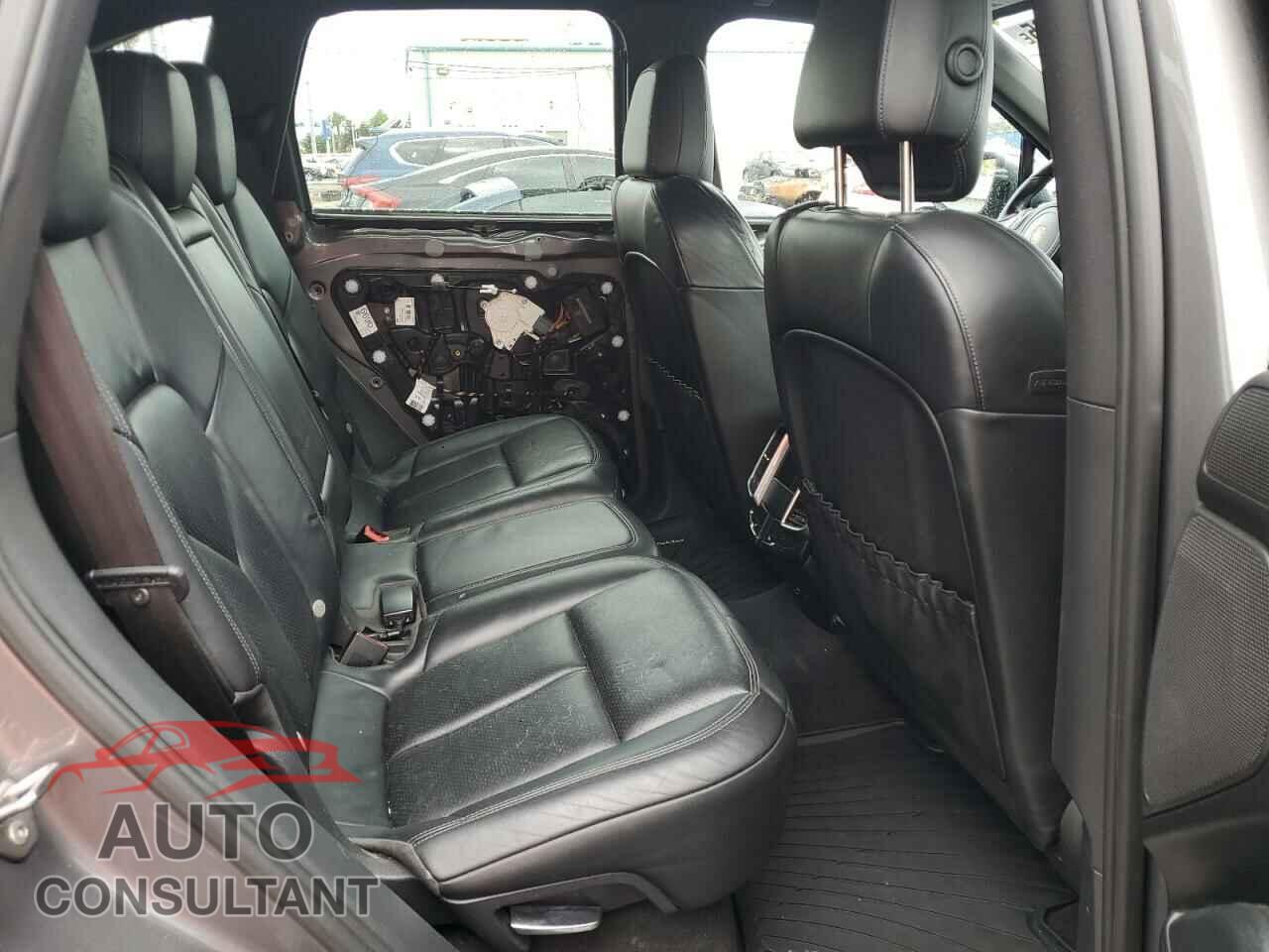 PORSCHE CAYENNE 2011 - WP1AB2A2XBLA55565