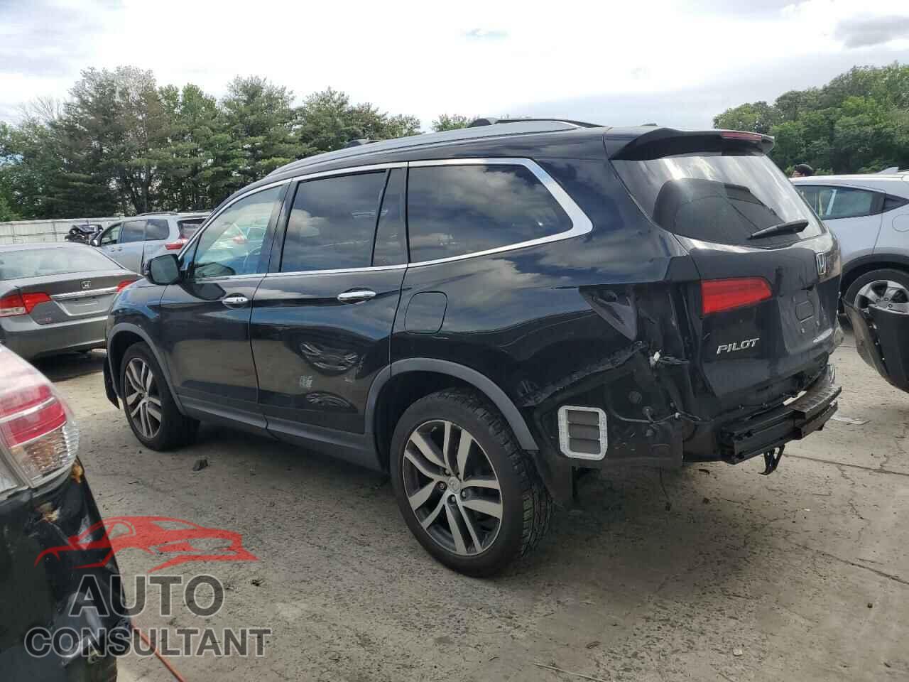 HONDA PILOT 2017 - 5FNYF6H96HB078514