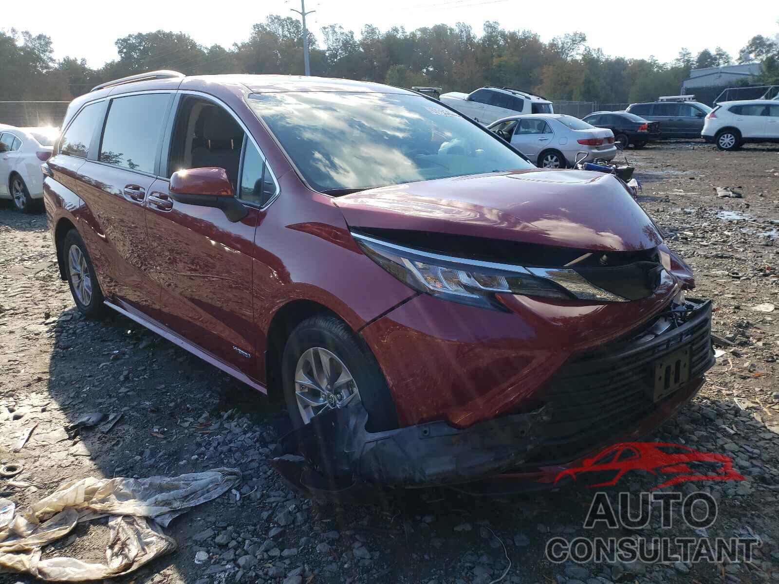 TOYOTA SIENNA 2021 - 5TDKRKEC0MS033631