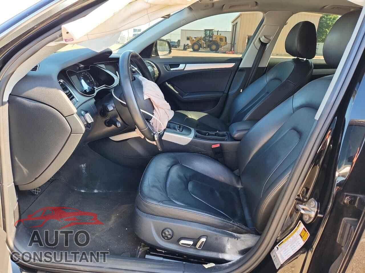 AUDI A4 2013 - WAUDFAFL1DN031464