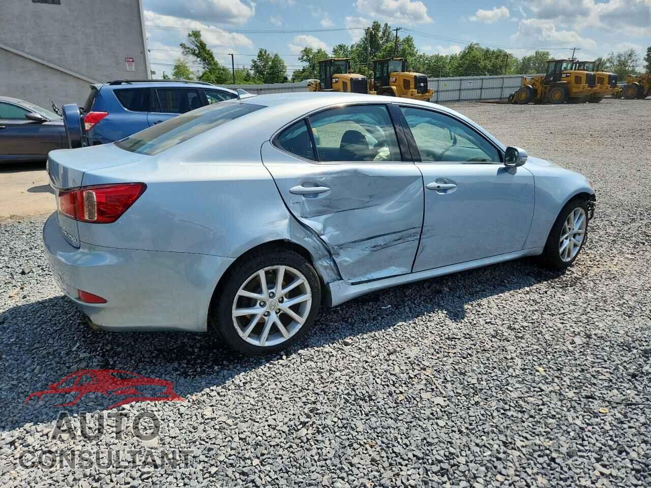LEXUS IS 2011 - JTHCF5C2XB5051516