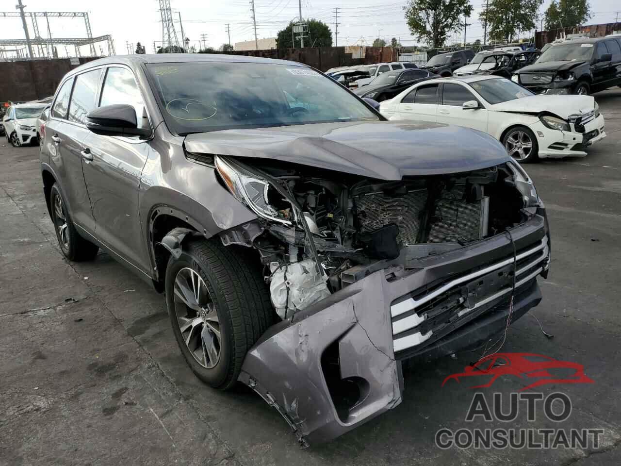 TOYOTA HIGHLANDER 2019 - 5TDZZRFH0KS347388