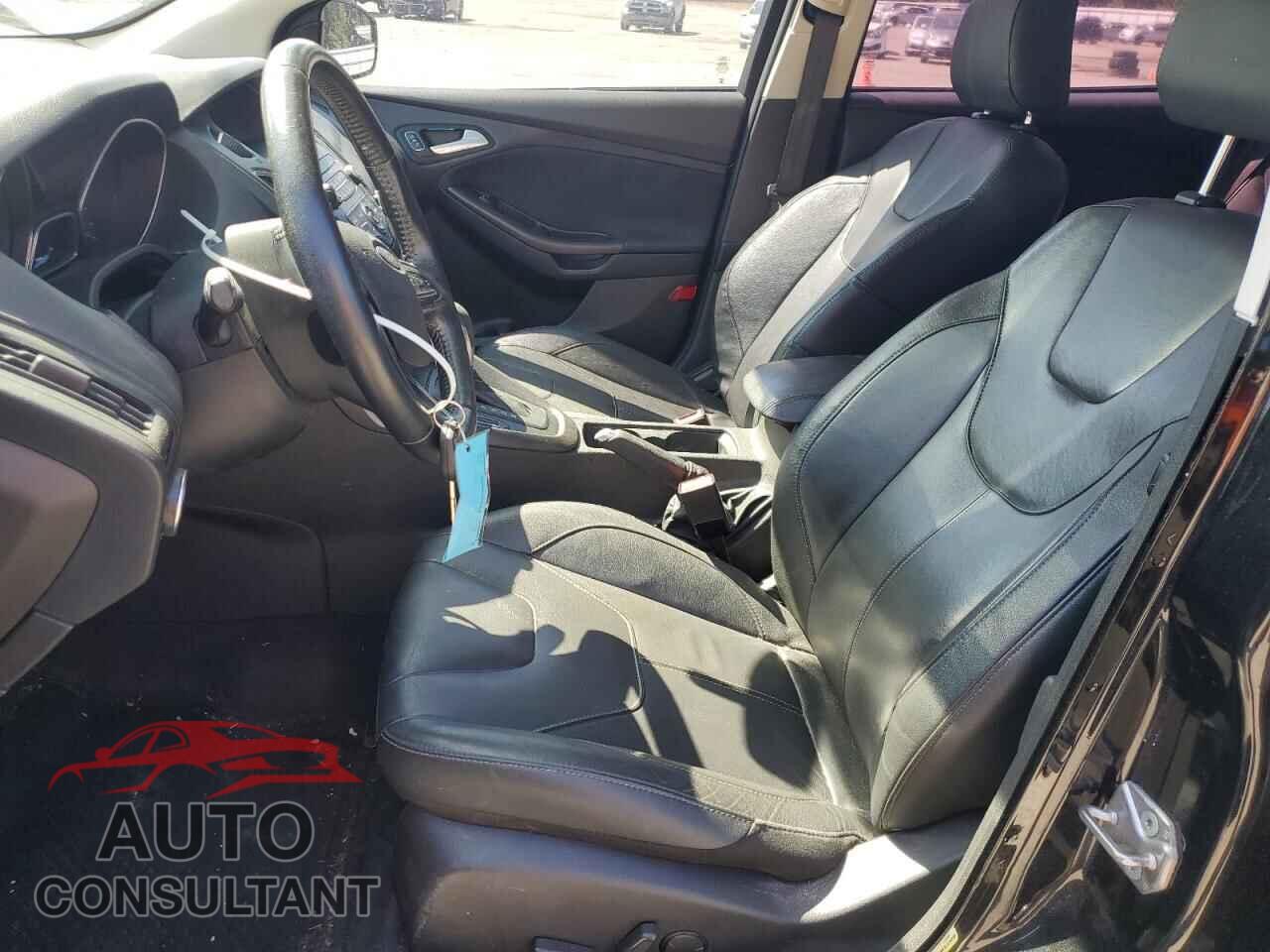 FORD FOCUS 2015 - 1FADP3F29FL313374