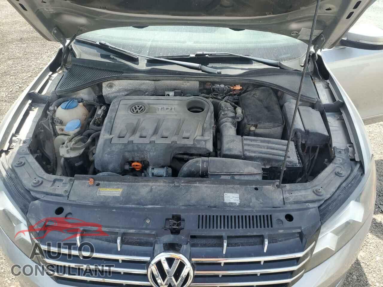 VOLKSWAGEN PASSAT 2013 - 1VWCN7A35DC036414