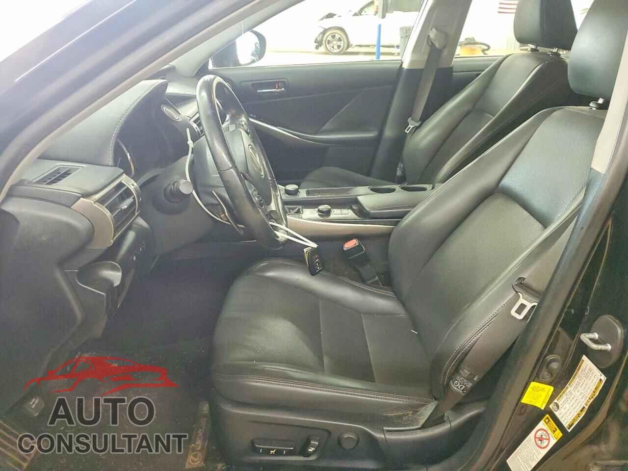 LEXUS IS 2015 - JTHBF1D25F5054946