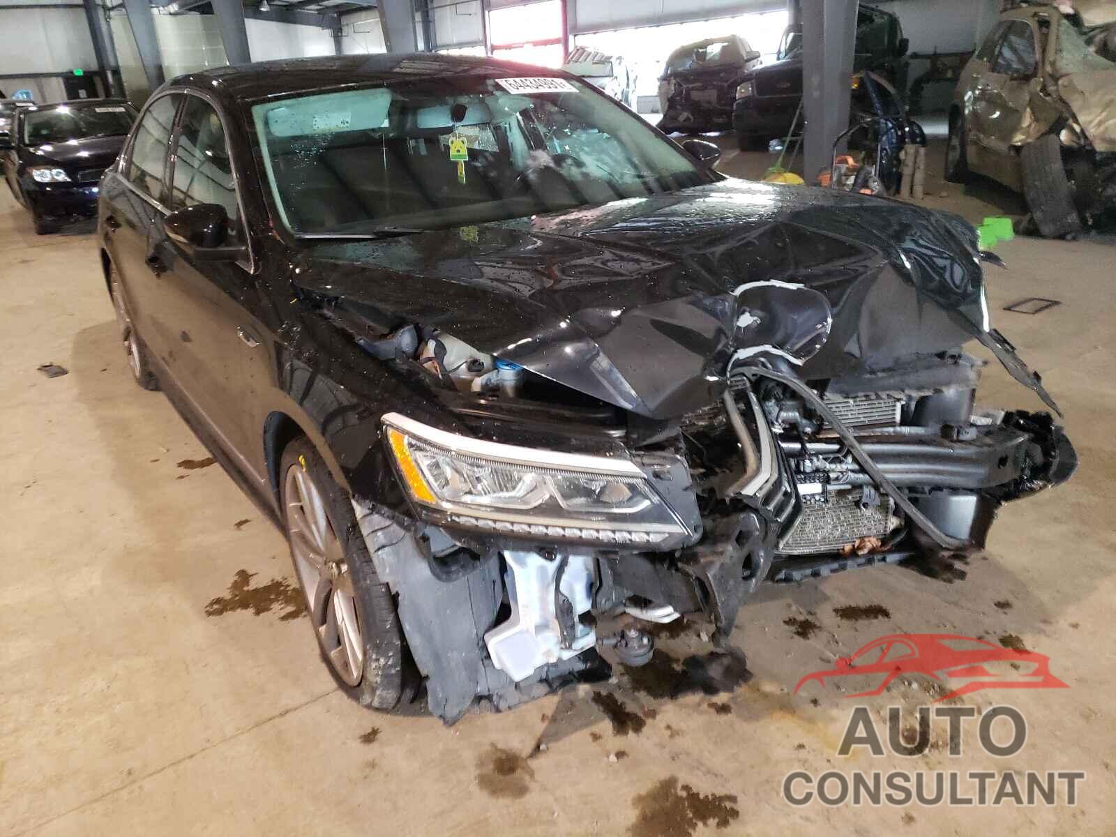 VOLKSWAGEN PASSAT 2017 - 1VWDT7A39HC083834