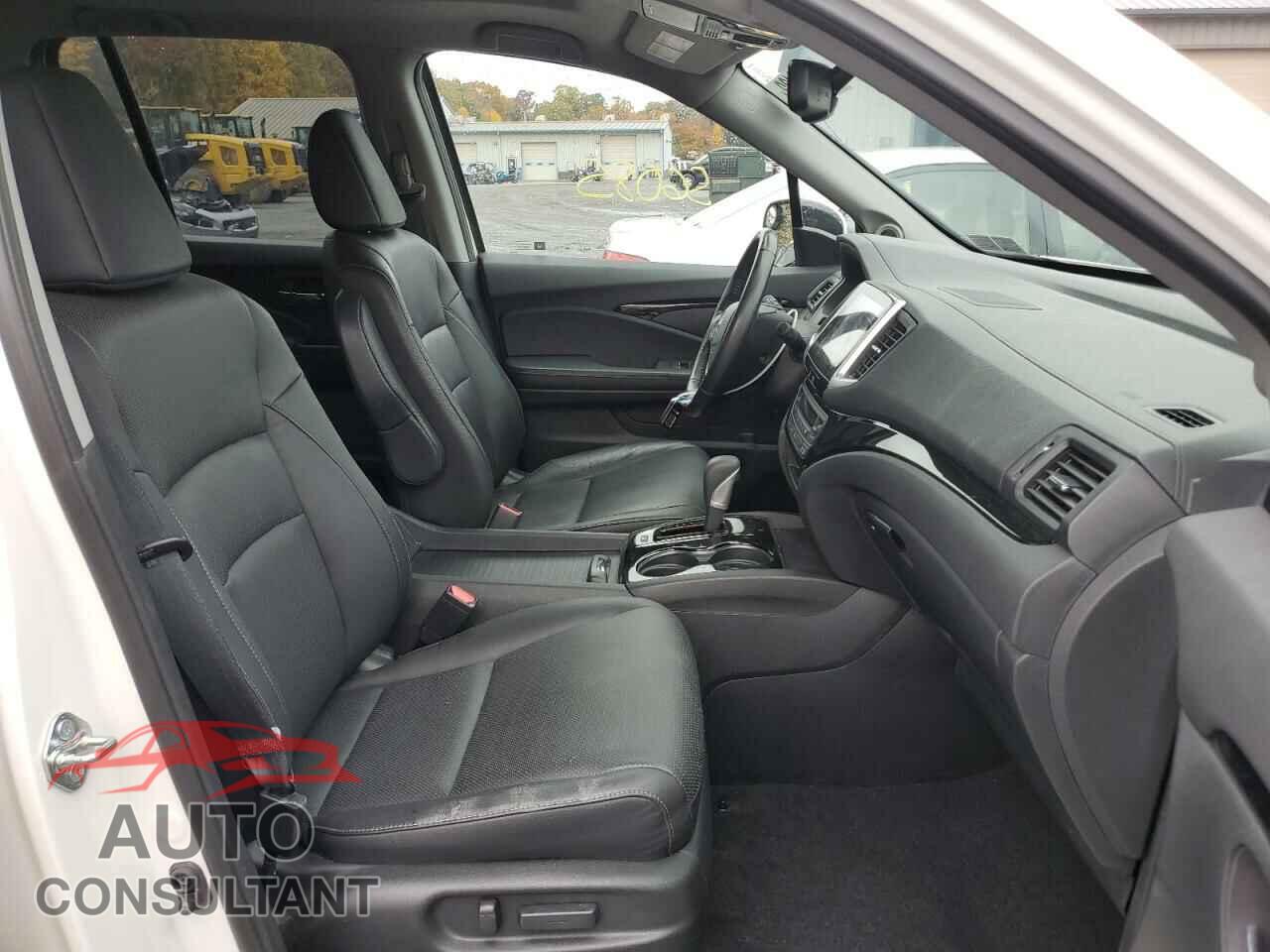 HONDA RIDGELINE 2018 - 5FPYK3F77JB005855