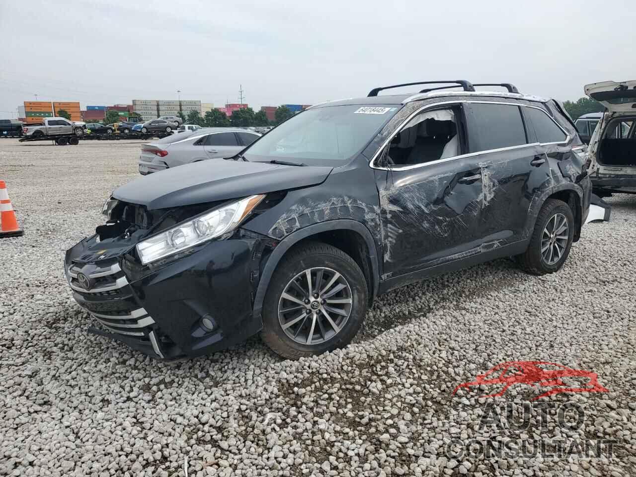 TOYOTA HIGHLANDER 2019 - 5TDKZRFH4KS564881