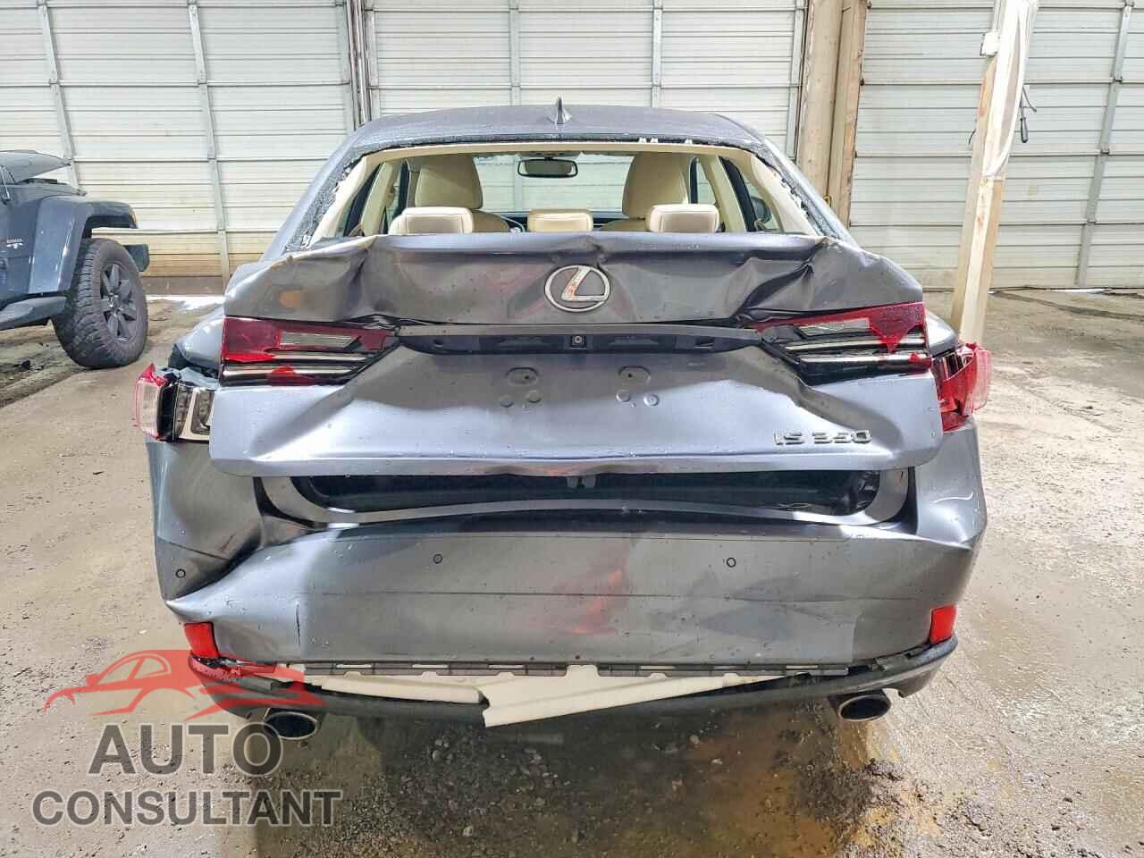 LEXUS IS 2014 - JTHBE1D27E5000761
