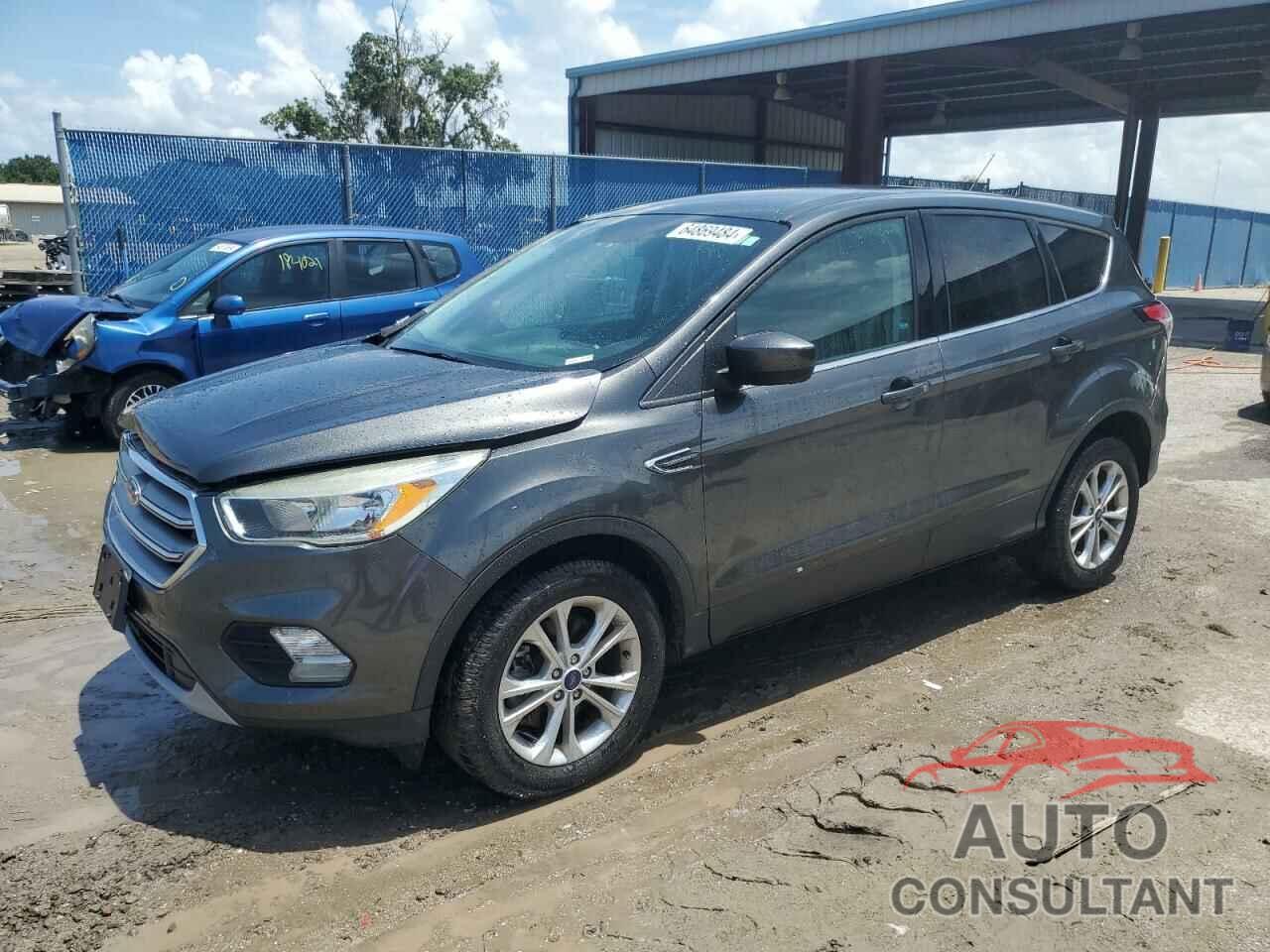 FORD ESCAPE 2017 - 1FMCU9G97HUD80710