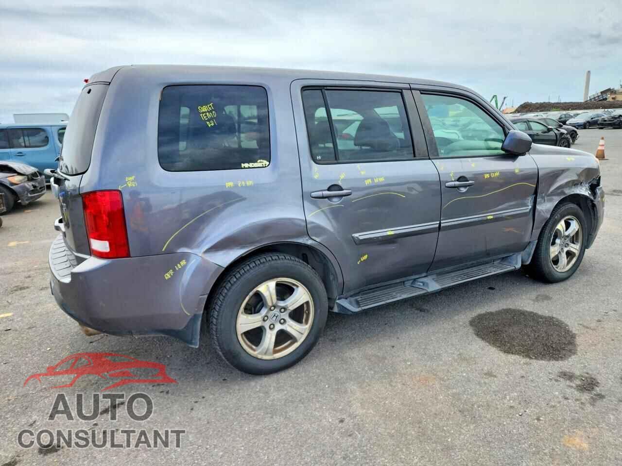 HONDA PILOT 2015 - 5FNYF3H41FB030628