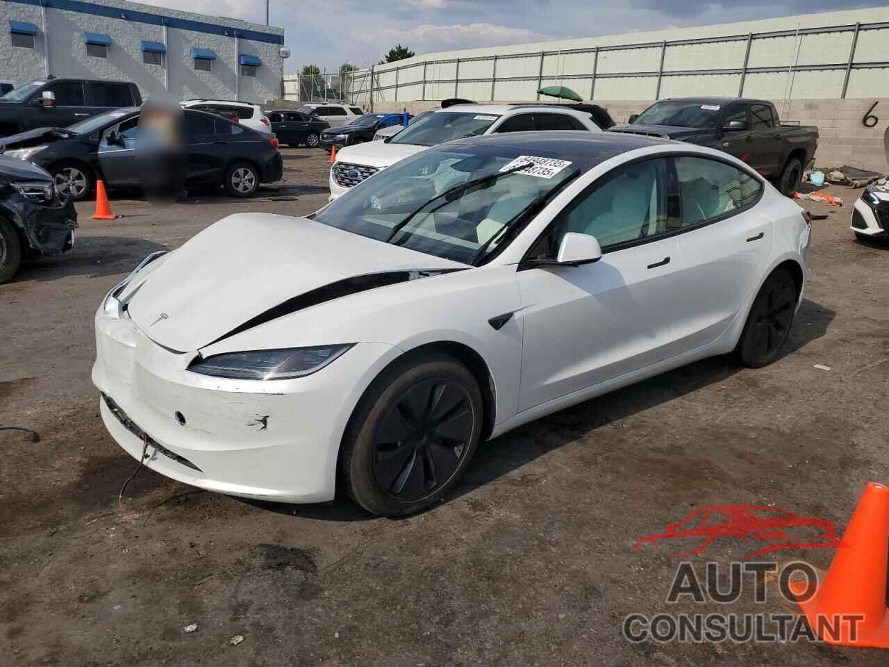 TESLA MODEL 3 2024 - 5YJ3E1EA4RF830713